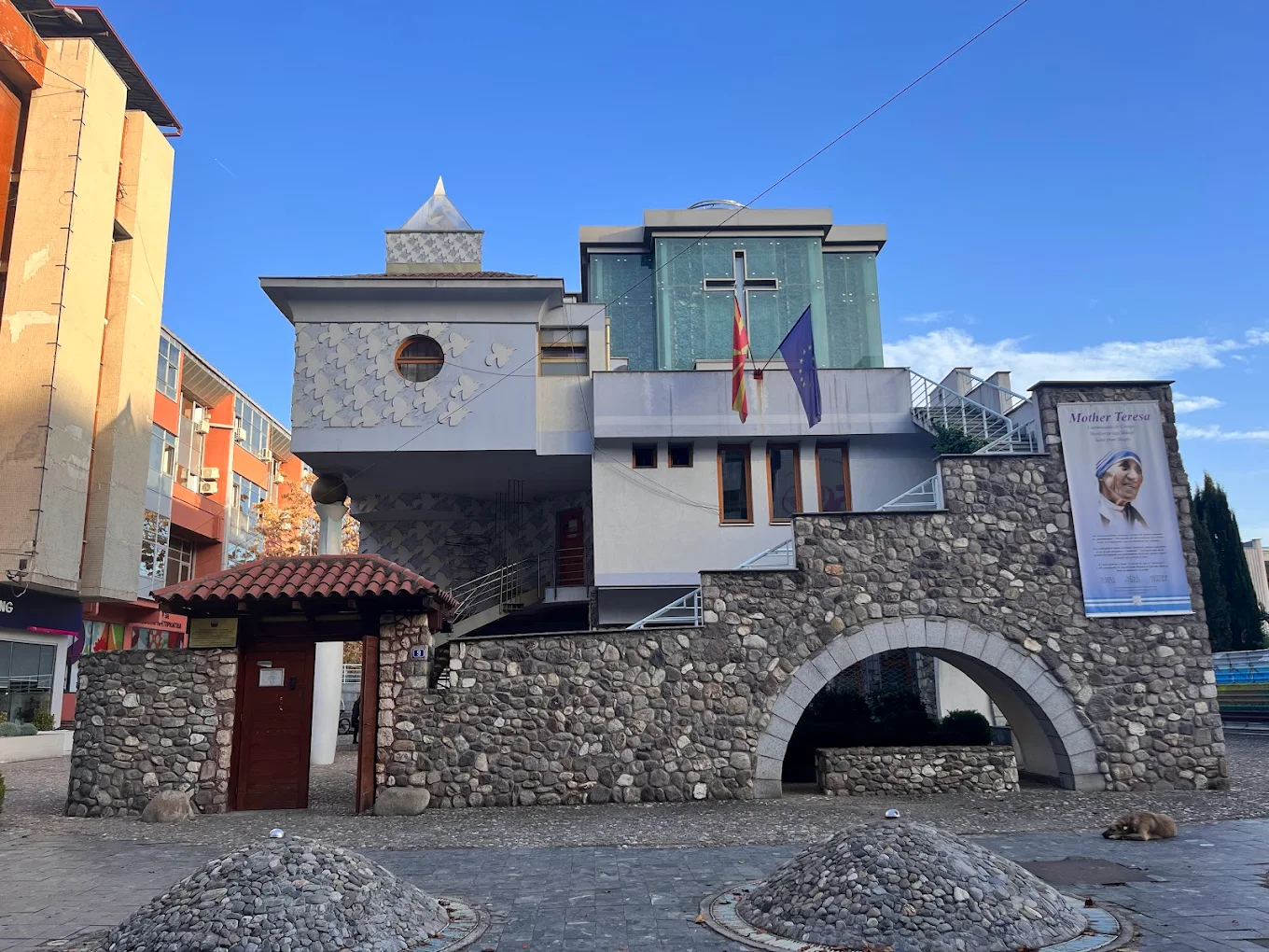 1-Rahibe Teresa Anıt Evi