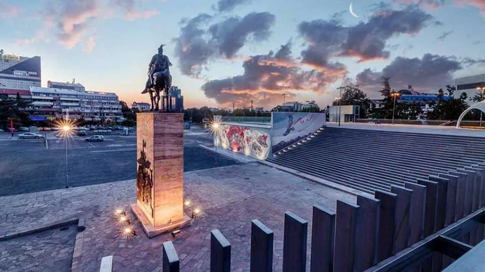 Üsküp Şehir Yürüyüş Turu (Ücretsiz)